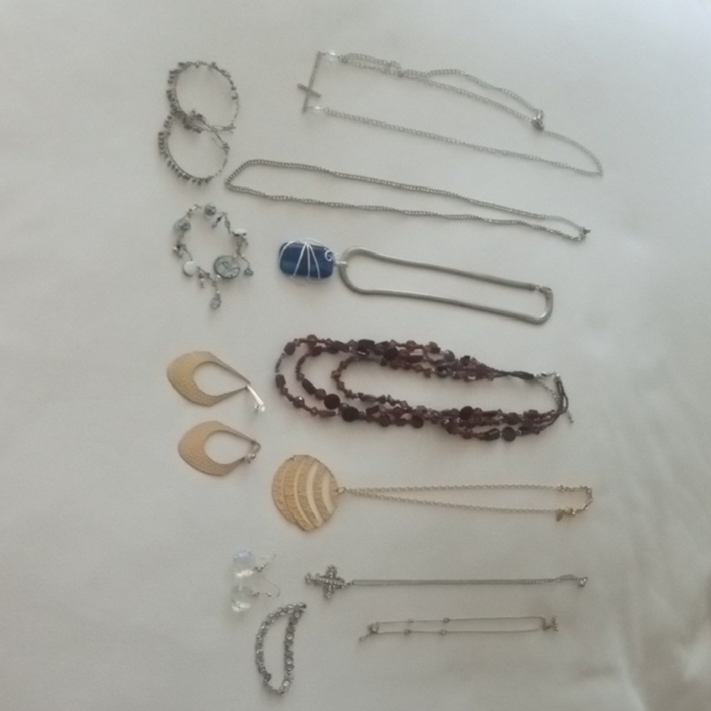 Elegant Silver and Gold Jewelry Set